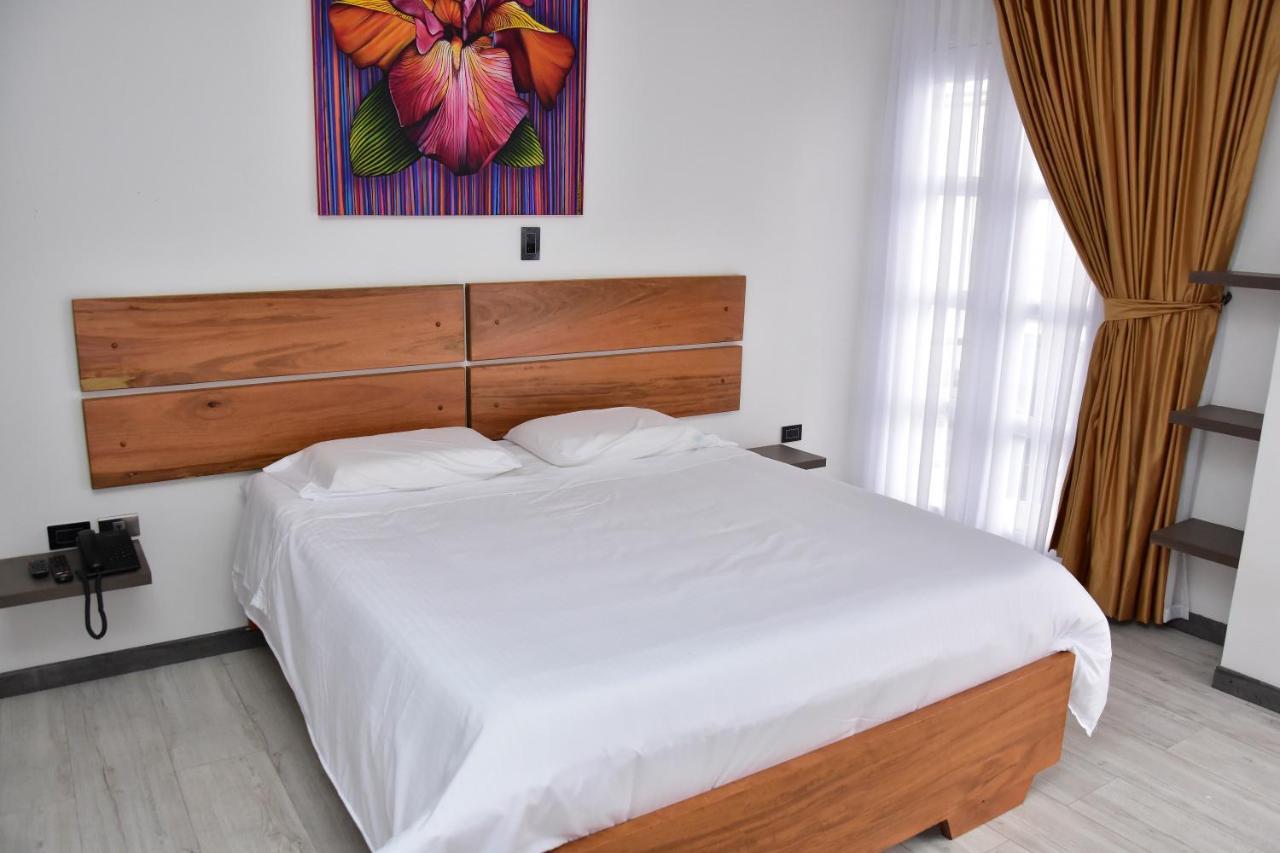 Hotel Valcon Santa Rosa de Cabal Buitenkant foto