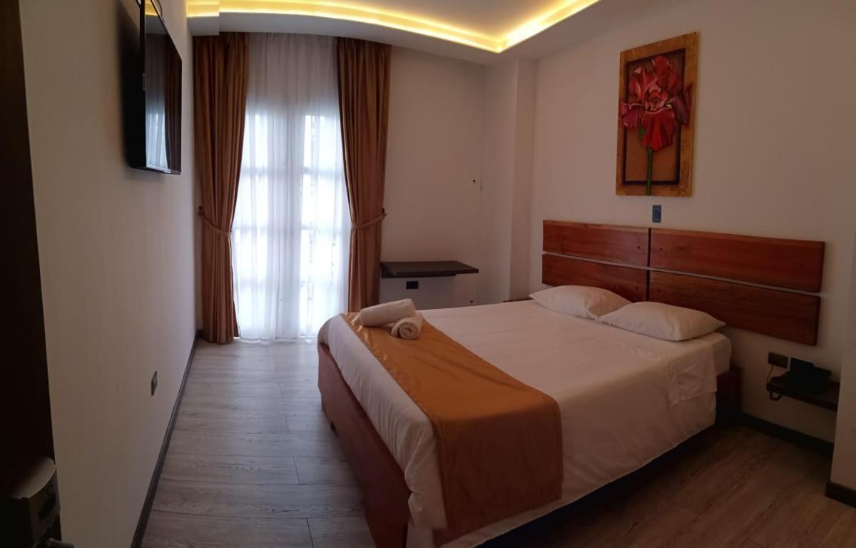 Hotel Valcon Santa Rosa de Cabal Buitenkant foto